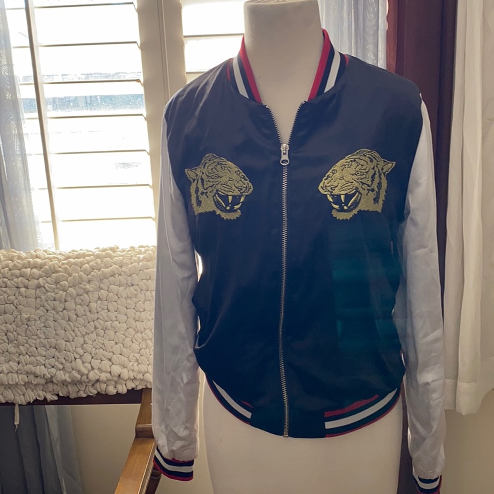 Black/white bomber jacket